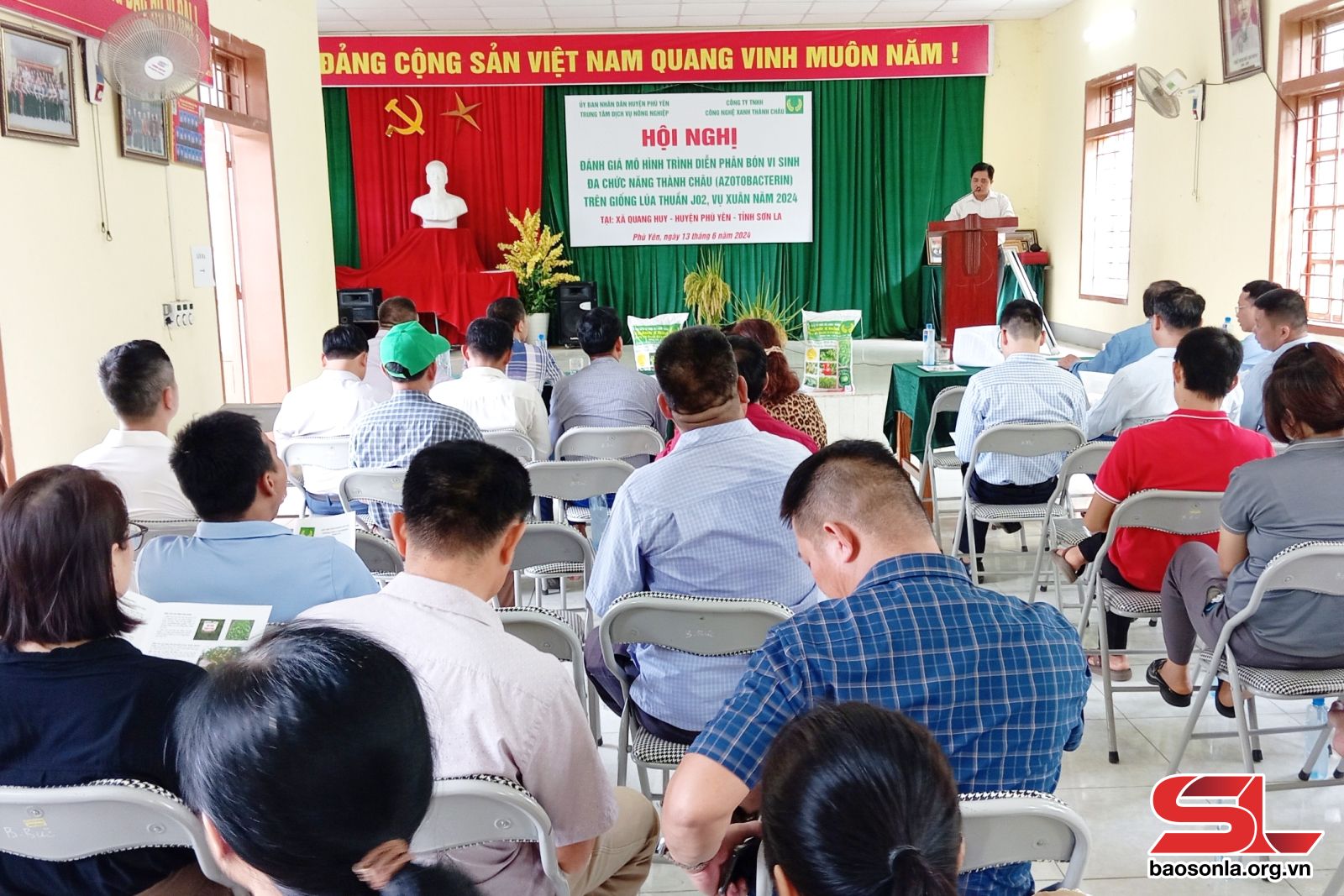 Hội nghị đánh giá mô hình phân bón vi sinh đa chức năng Azotobacterin